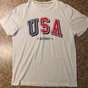 Old Navy T shirt